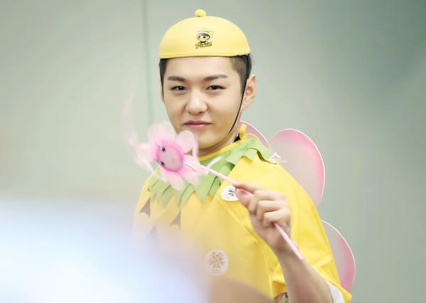 changsub fansign amber 