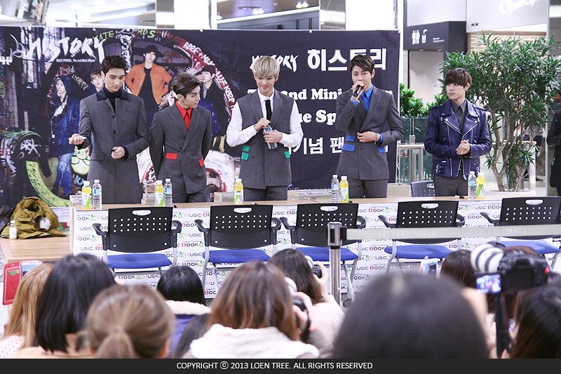 kpop history fansign chair
