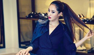 Yuri in the December issue of ‘ELLE Korea’