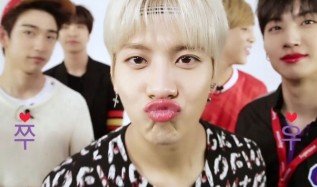 kpop, kpop male idols, kpop idols, kpop idols lip stick, male idols lipstick, male kpop idols kiss, kpop idols kiss, kpop idols lipstick, exo lipstick, gdragon lipstick, exo kiss, got7 lipstick, got7 kiss, infinite kiss, kpop infinite kiss, kpop infinite lipstick, vixx kiss, vixx lipstick